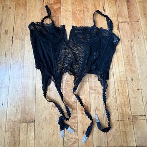 Dollskill lace lingerie clapse top, size medium